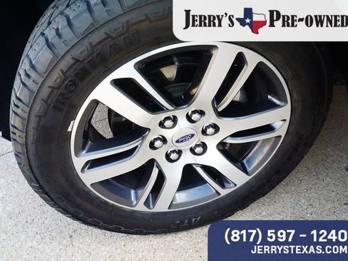 Used 2023 Ford Expedition XLT RWD image 9