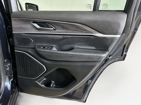 Used 2023 Jeep Grand Cherokee 4WD 4xe image 31