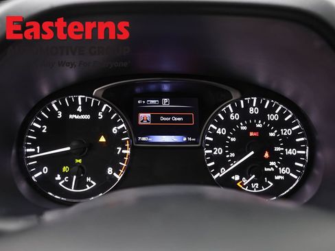 Used 2020 Nissan Pathfinder SL AWD/4WD image 18