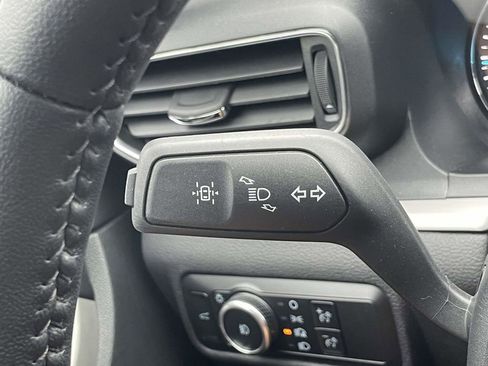 Used 2023 Ford Explorer XLT w/ Equipment Group 202A image 18