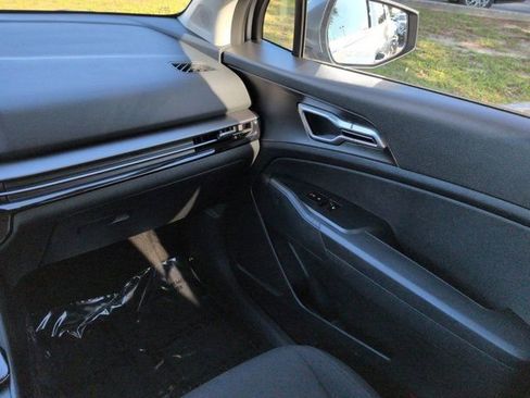 Used 2026 Kia Sportage LX FWD image 16
