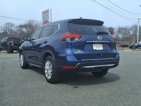 Used 2018 Nissan Rogue S image 6