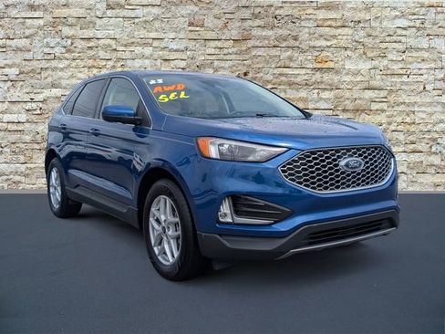 Used 2023 Ford Edge SEL w/ Convenience Package AWD/4WD image 2