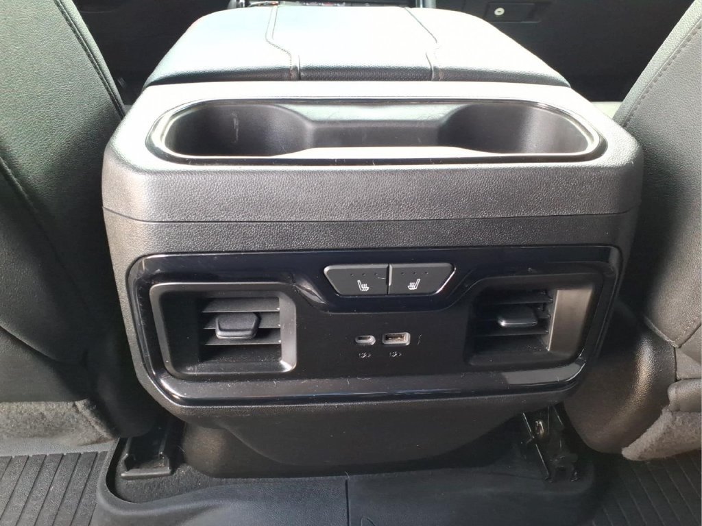 Used 2023 GMC Sierra 1500 AT4 w/ Technology Package AWD/4WD image 18