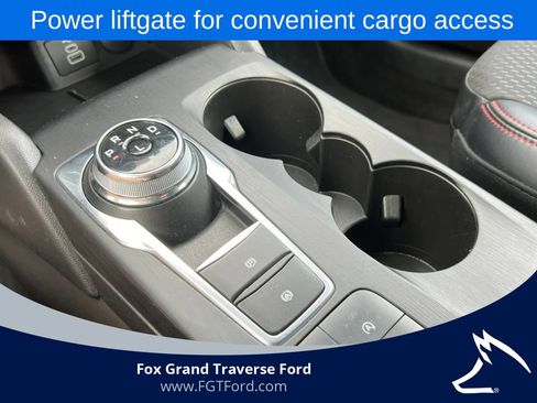 Certified 2025 Ford Escape ST-Line Select AWD/4WD image 26