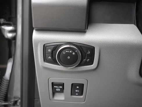 Used 2017 Ford F150 XLT w/ Equipment Group 302A Luxury image 26