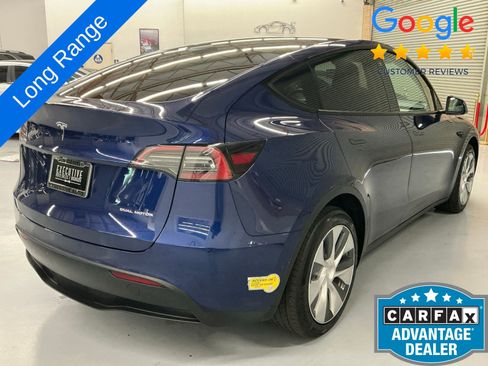 Used 2022 Tesla Model Y Long Range image 7
