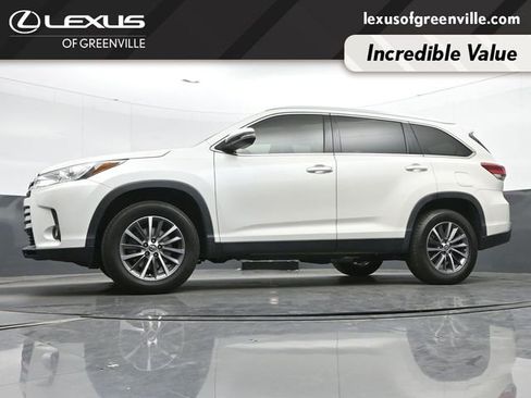 Used 2019 Toyota Highlander XLE image 38