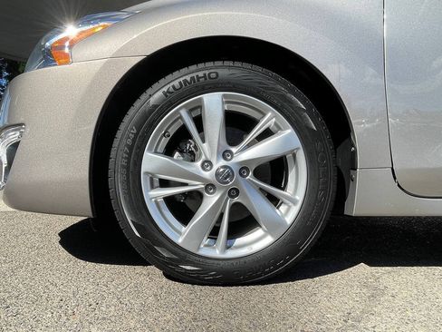 Used 2013 Nissan Altima 2.5 SL FWD image 14