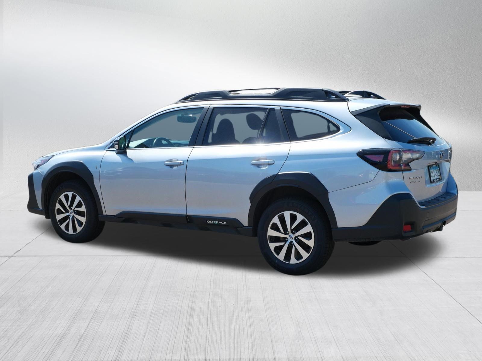 Used 2023 Subaru Outback Premium w/ Popular Package #1 AWD/4WD image 5