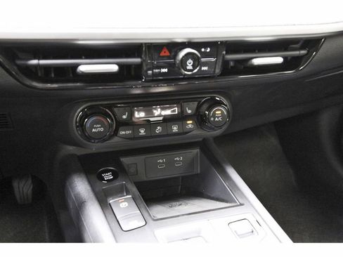 New 2026 Nissan Kicks SV w/ SV Premium Package FWD image 27