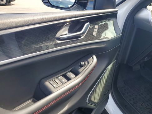 Used 2022 Jeep Grand Cherokee Trailhawk w/ Luxury Tech Group III image 23