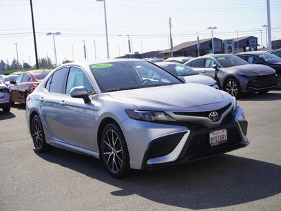 Used 2021 Toyota Camry SE