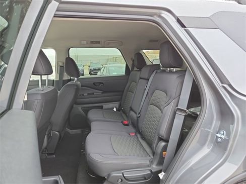 New 2025 Nissan Pathfinder SV w/ Black Appearance Package image 16