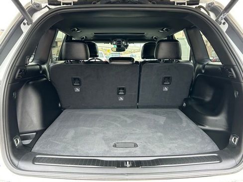 Used 2023 Jeep Grand Cherokee Altitude image 19