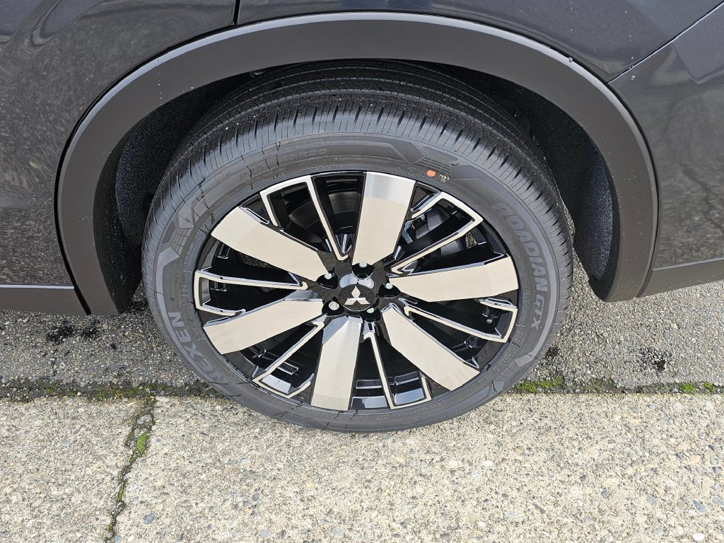 New 2026 Mitsubishi Outlander SE AWD/4WD image 9