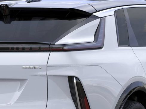 New 2026 Cadillac Lyriq Luxury AWD/4WD image 11