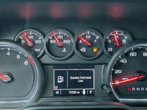 Used 2022 Chevrolet Silverado 1500 Custom image 9