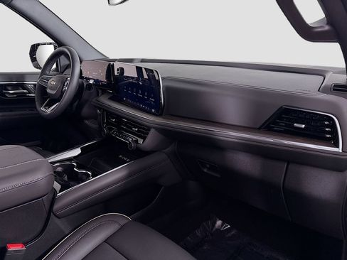 Used 2026 Chevrolet Tahoe Premier image 35