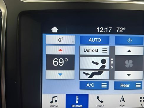 Used 2018 Ford Explorer Sport AWD/4WD image 18