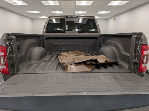 Used 2019 RAM 3500 Laramie image 24