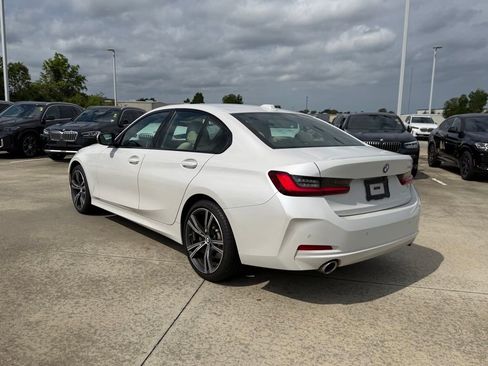 Certified 2023 BMW 330i Sedan w/ Premium Package RWD image 5