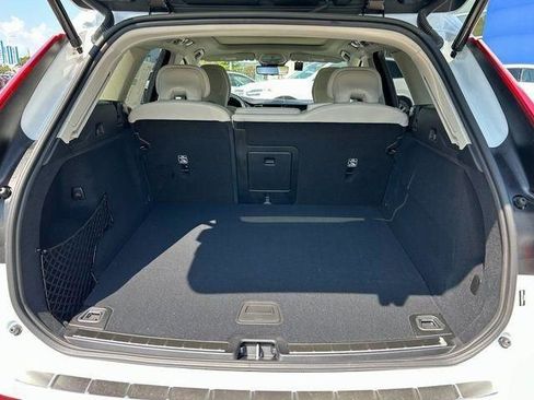 New 2025 Volvo XC60 T8 Ultra w/ Protection Package Premier image 11