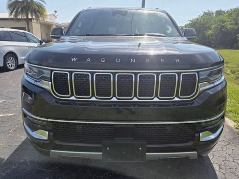 Used 2024 Jeep Wagoneer L Series II w/ Flexible Seating Group AWD/4WD image 6
