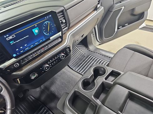 Certified 2022 Chevrolet Silverado 1500 LT image 29