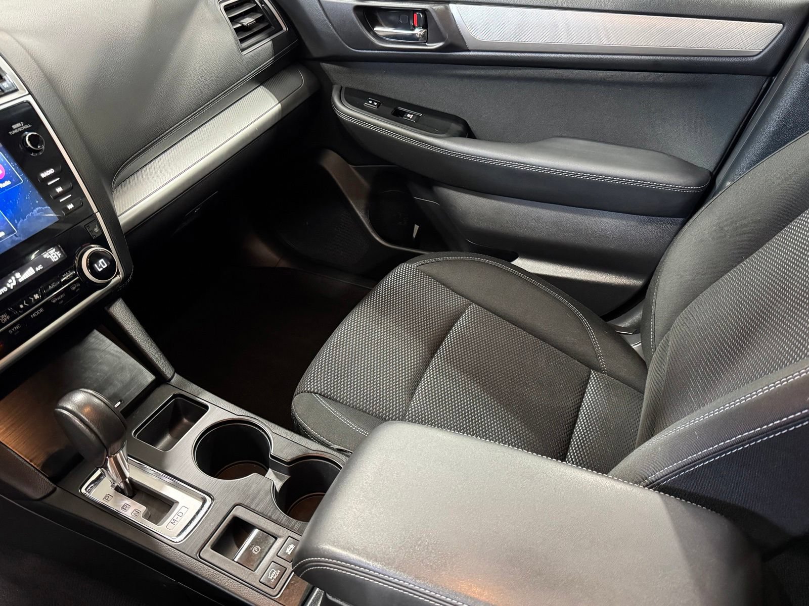 Used 2019 Subaru Outback 2.5i Premium AWD/4WD image 17