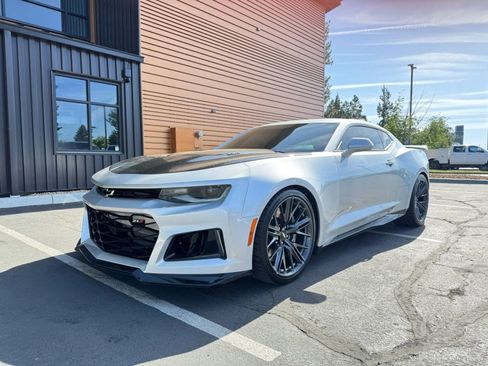 Used 2017 Chevrolet Camaro ZL1 RWD image 1