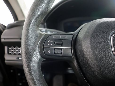 Used 2023 Honda Accord EX image 38