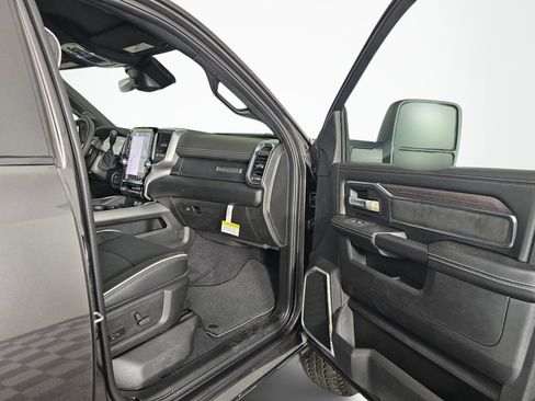 New 2026 RAM 2500 Laramie w/ Night Edition AWD/4WD image 38