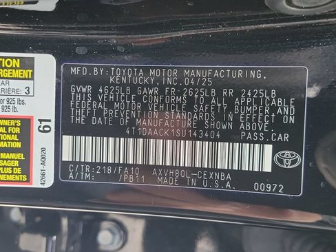 Used 2025 Toyota Camry LE FWD image 28