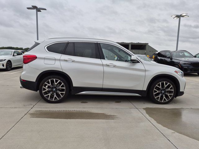 Used 2021 BMW X1 xDrive28i w/ Convenience Package AWD/4WD image 4