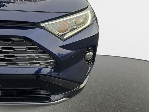 Used 2019 Toyota RAV4 XSE image 36