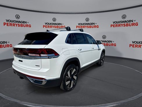 New 2026 Volkswagen Atlas Cross Sport SEL image 8