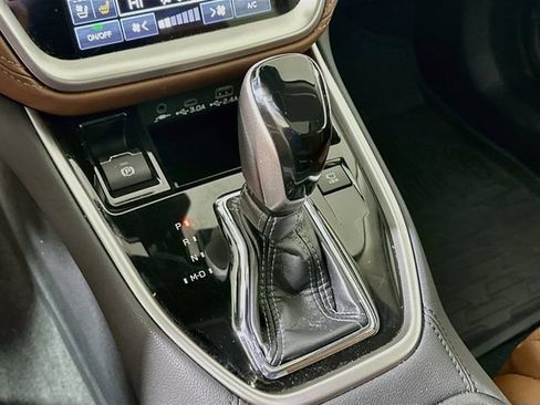 Certified 2024 Subaru Outback Touring AWD/4WD image 18