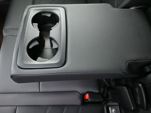 Certified 2025 BMW X2 xDrive28i AWD/4WD image 17