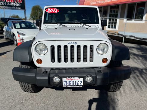 Used 2013 Jeep Wrangler Unlimited Sport w/ Connectivity Group image 2