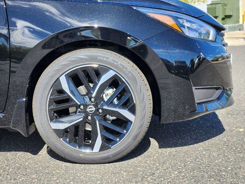 New 2025 Nissan Versa SR w/ Trunk Package image 8