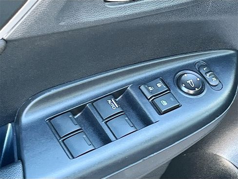 Used 2019 Honda Fit LX image 17