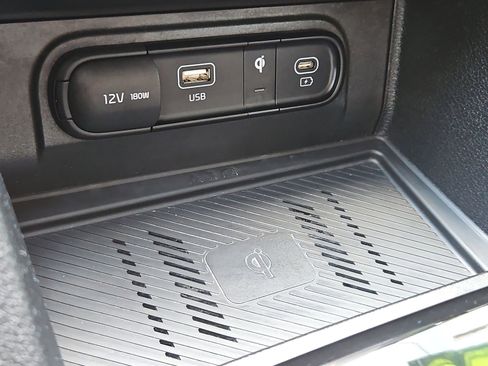 Used 2023 Kia Sportage SX image 29