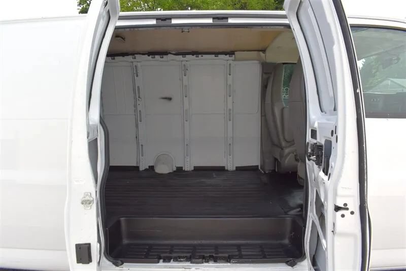 Used 2021 Chevrolet Express 2500 Extended w/ Driver Convenience Package RWD image 25