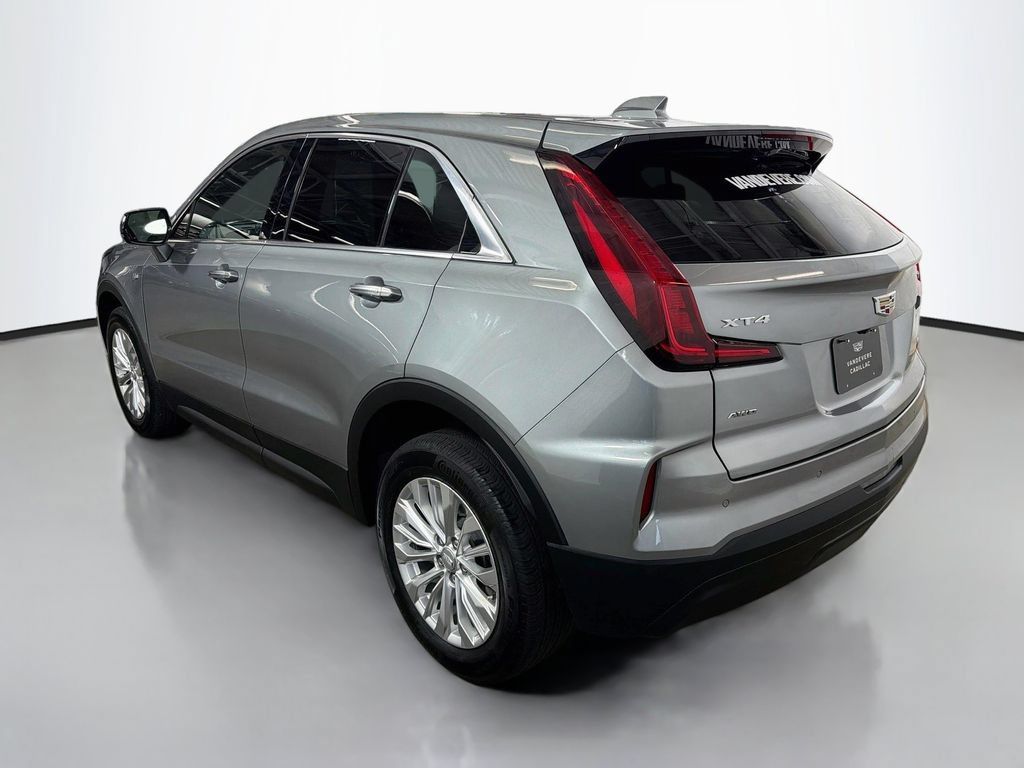 Used 2024 Cadillac XT4 Luxury AWD/4WD image 7