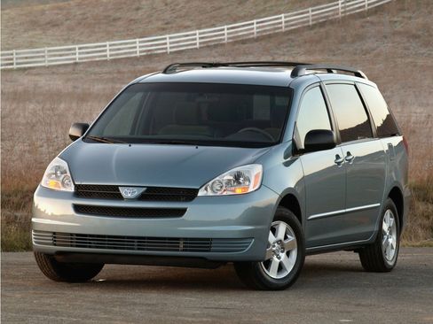 Used 2004 Toyota Sienna FWD image 2