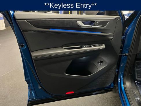 Used 2025 Volkswagen Atlas Cross Sport SEL Premium R-Line AWD/4WD image 20