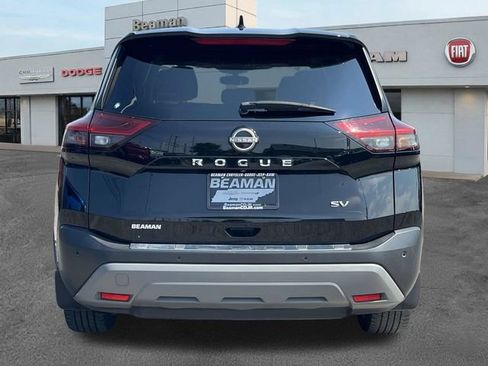 Used 2023 Nissan Rogue SV FWD image 6