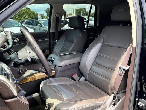 Used 2017 GMC Yukon Denali w/ Open Road Package RWD image 5