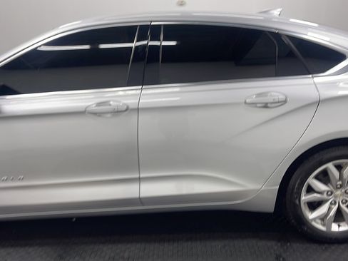 Used 2018 Chevrolet Impala LT FWD image 13